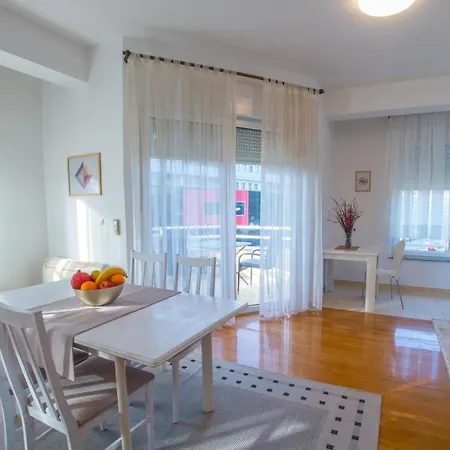 Comfortable In 모스타르