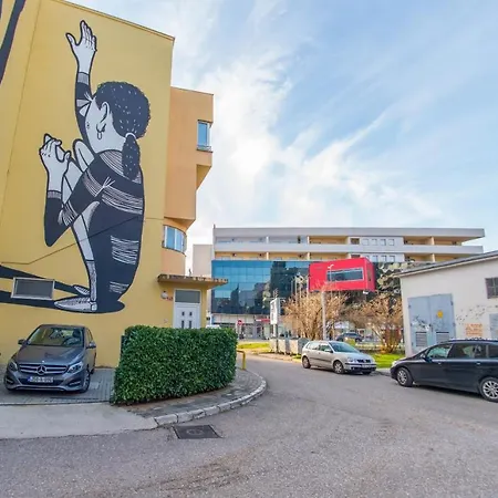 Comfortable In 아파트 *