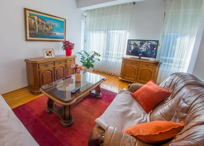 Comfortable In * Mostar