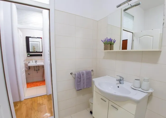 Comfortable In * Mostar